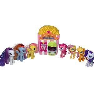 My Little Pony Popcorn Movie Theater Playset and 7 Pony Figures Bundle